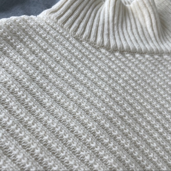 Turtleneck drop sleeve White Knit Top Sweater - Picture 4 of 7